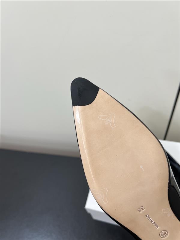 2025112717393996 310